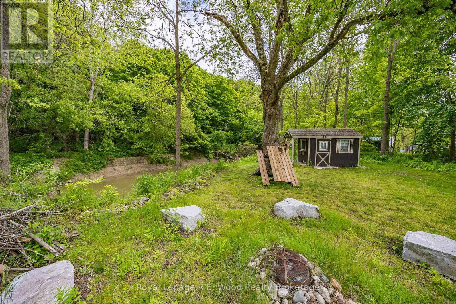 












25 EDISON DRIVE

,
Bayham (Vienna),




Ontario
N0J1Z0


