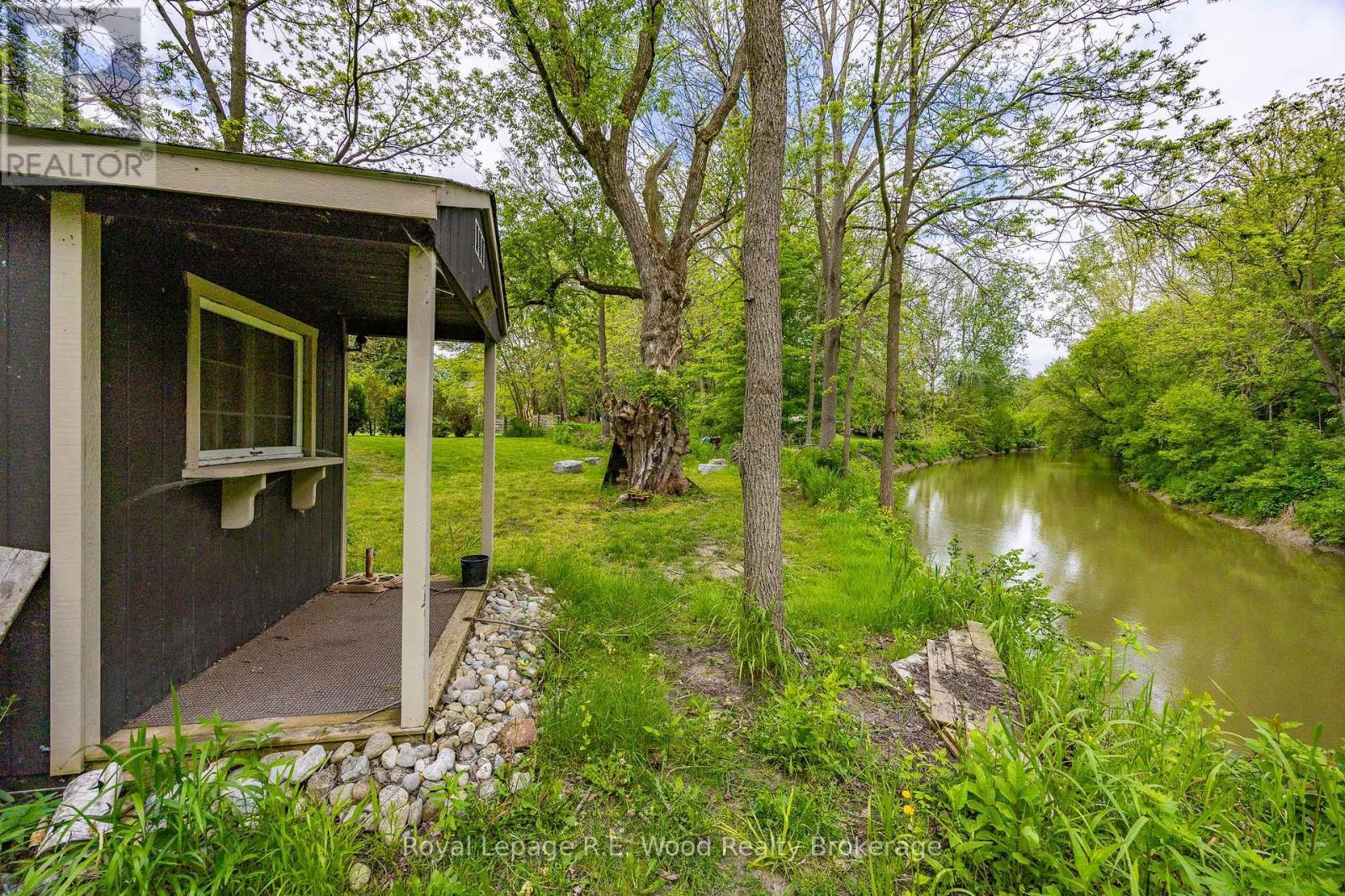 












25 EDISON DRIVE

,
Bayham (Vienna),




Ontario
N0J1Z0

