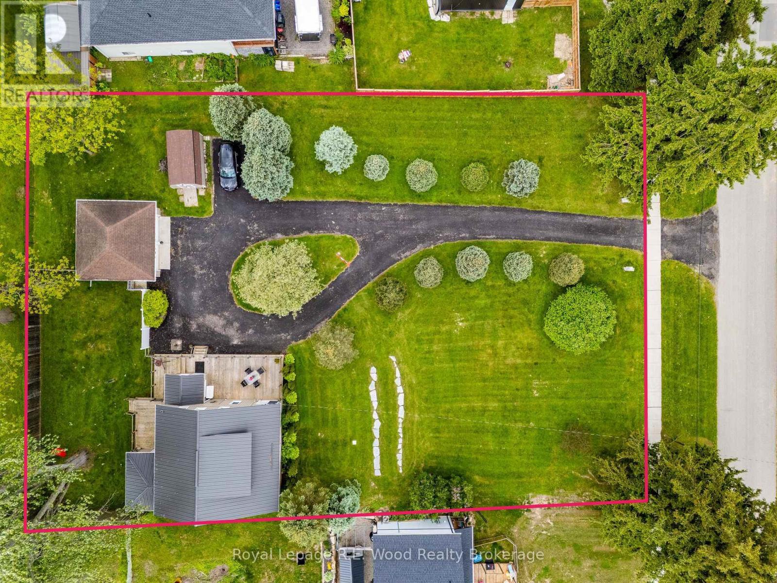 












25 EDISON DRIVE

,
Bayham (Vienna),




Ontario
N0J1Z0

