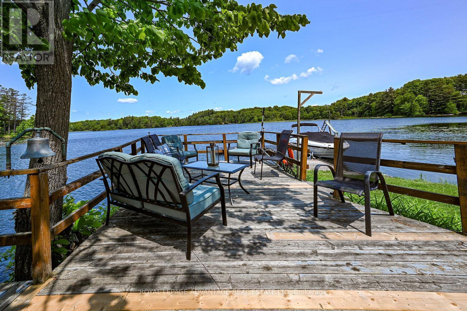 












832 KLON LANE

,
Leeds and the Thousand Islands,




Ontario
K0H2N0

