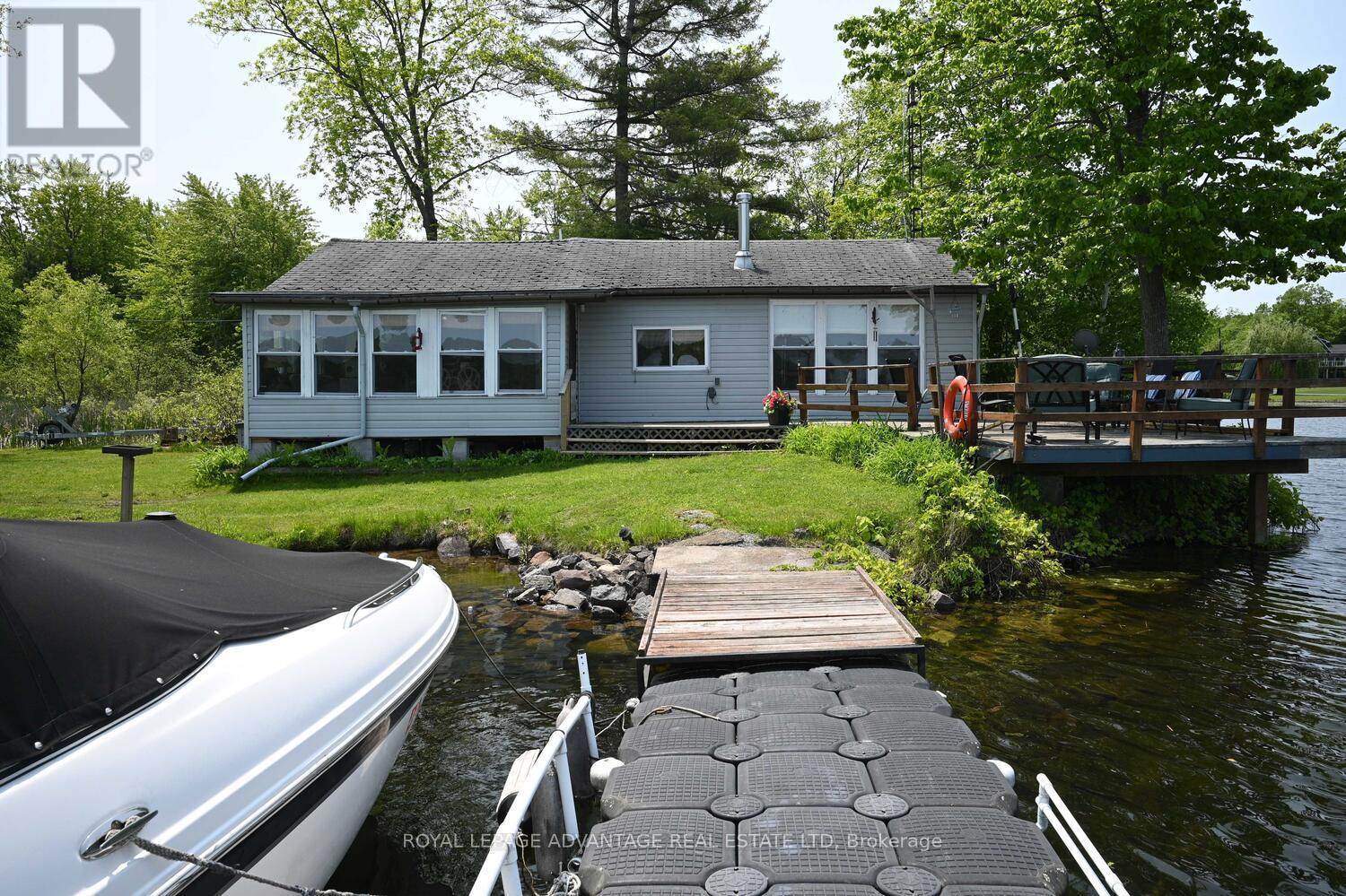 












832 KLON LANE

,
Leeds and the Thousand Islands,




Ontario
K0H2N0

