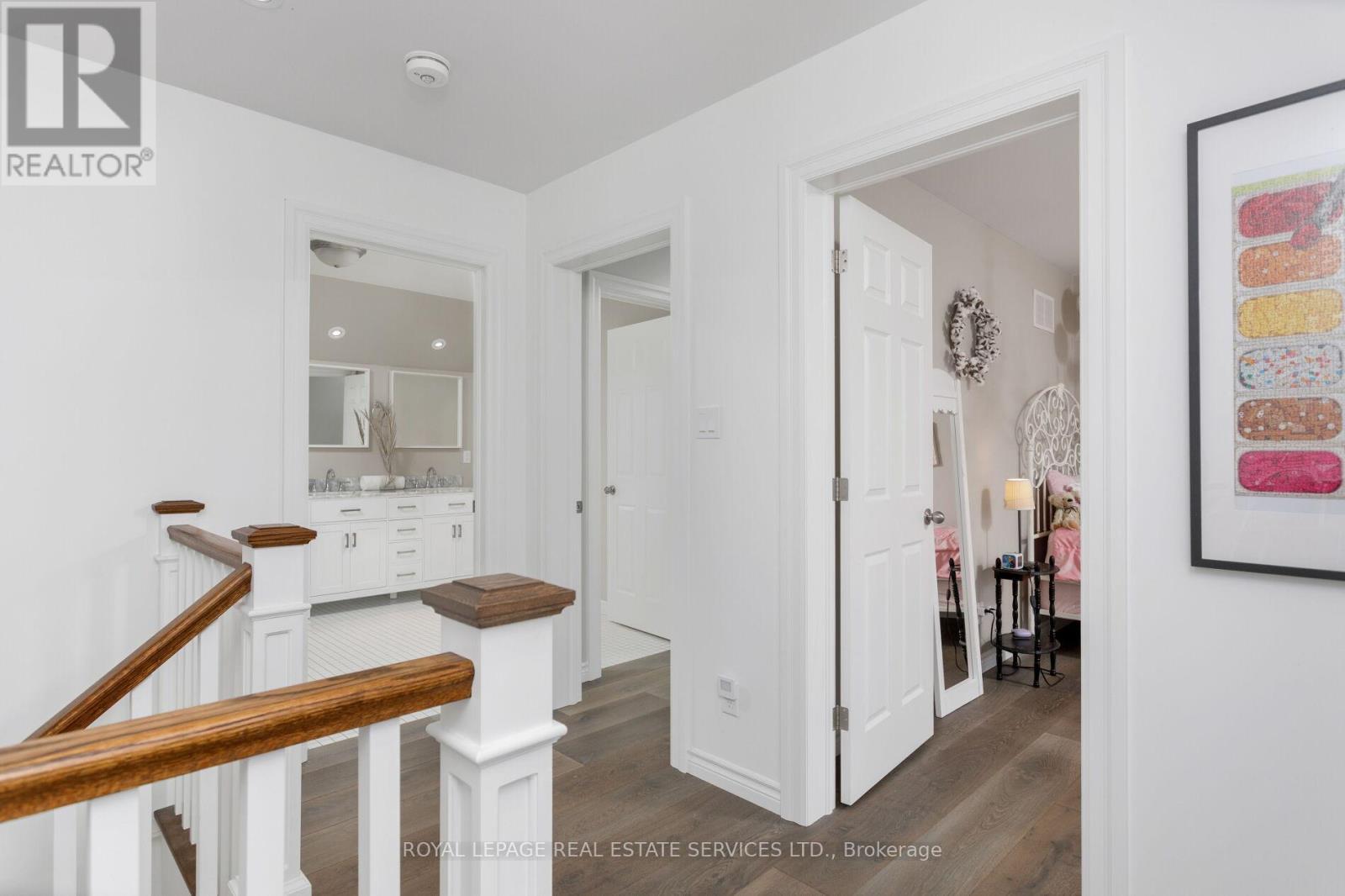 












2088 SAXON ROAD

,
Oakville,




Ontario
L6L2V2

