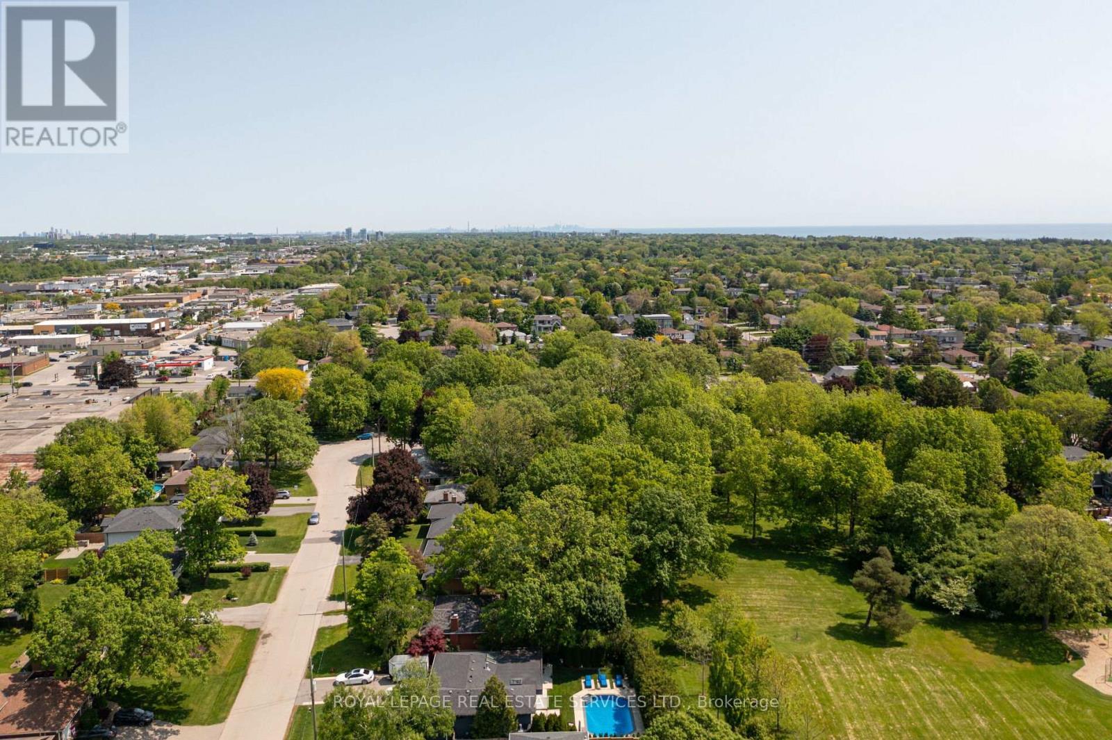 












2088 SAXON ROAD

,
Oakville,




Ontario
L6L2V2

