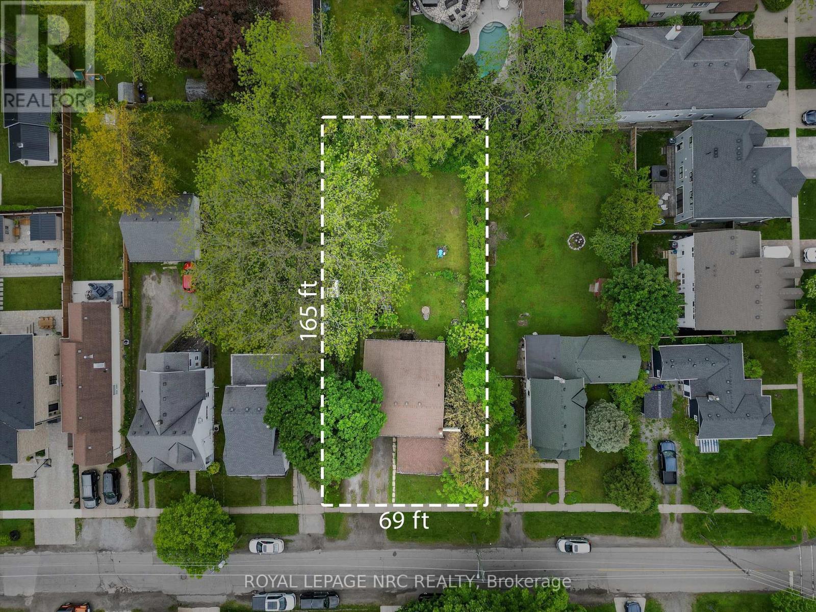 












154 DALHOUSIE AVENUE

,
St. Catharines (Port Dalhousie),




Ontario
L2N4X7


