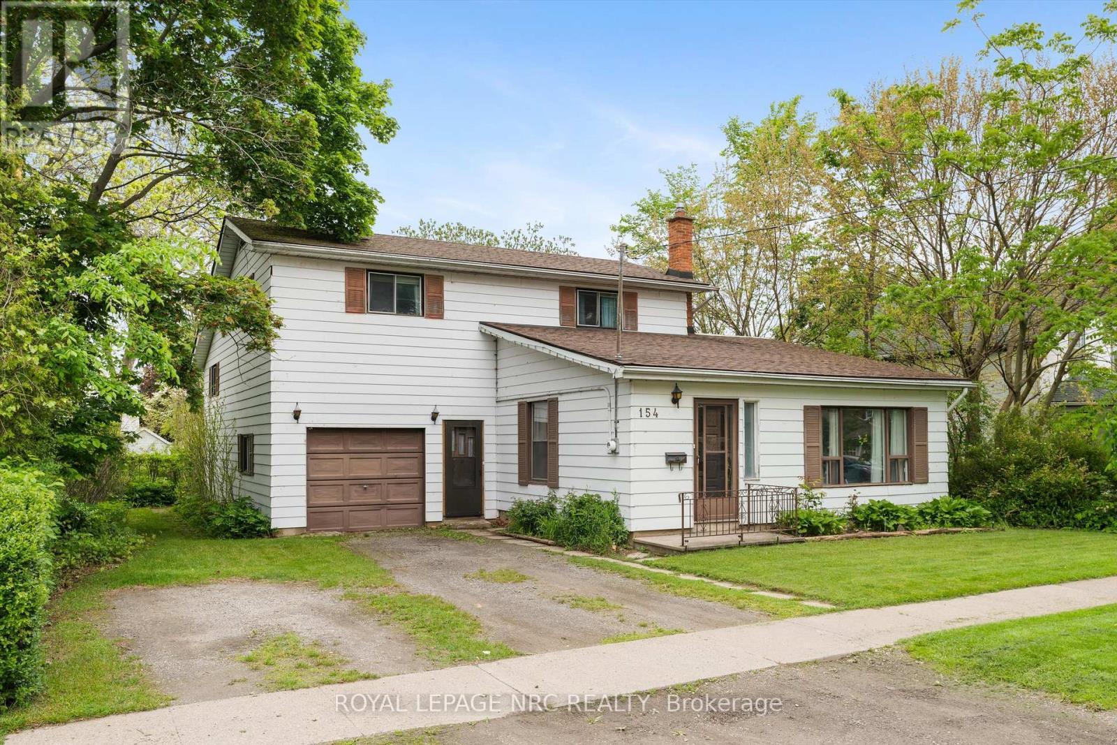 












154 DALHOUSIE AVENUE

,
St. Catharines (Port Dalhousie),




Ontario
L2N4X7

