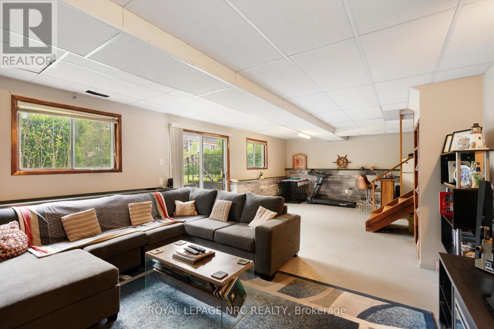 












154 DALHOUSIE AVENUE

,
St. Catharines (Port Dalhousie),




Ontario
L2N4X7

