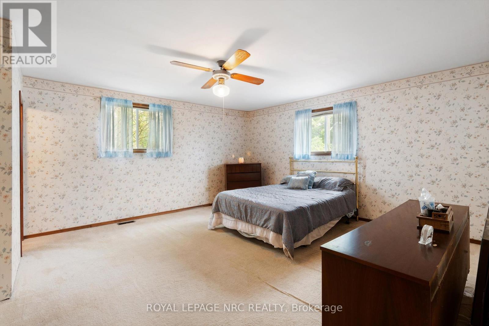 












154 DALHOUSIE AVENUE

,
St. Catharines (Port Dalhousie),




Ontario
L2N4X7

