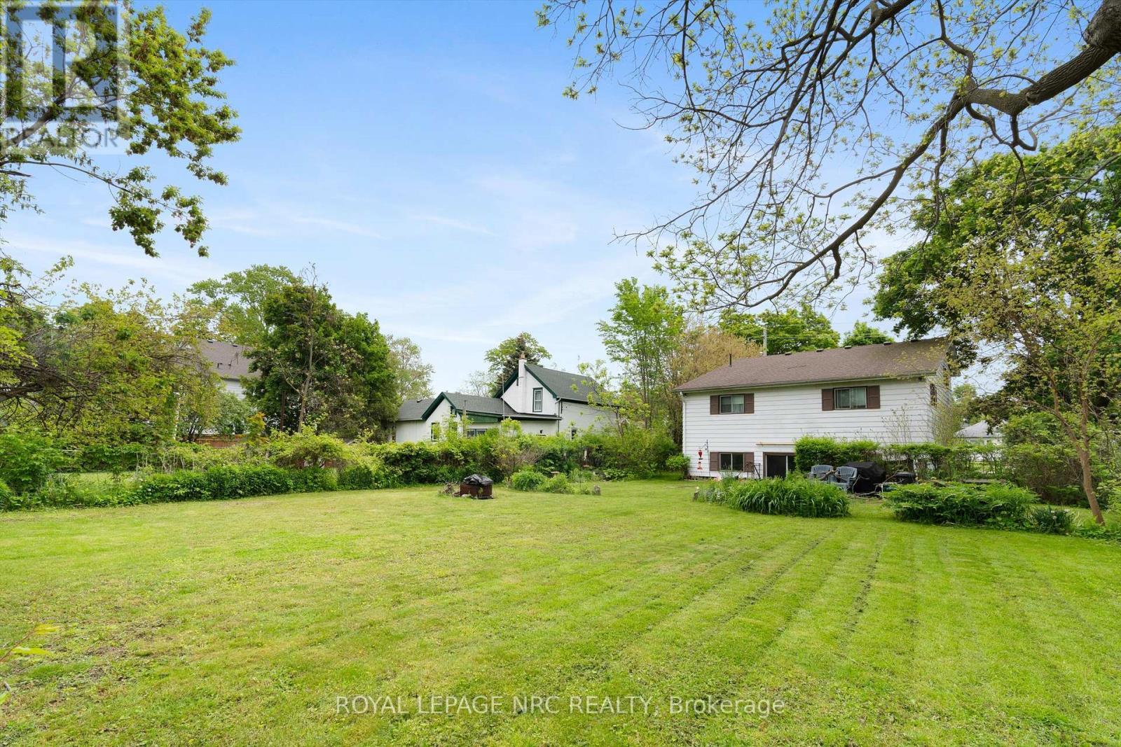 












154 DALHOUSIE AVENUE

,
St. Catharines (Port Dalhousie),




Ontario
L2N4X7

