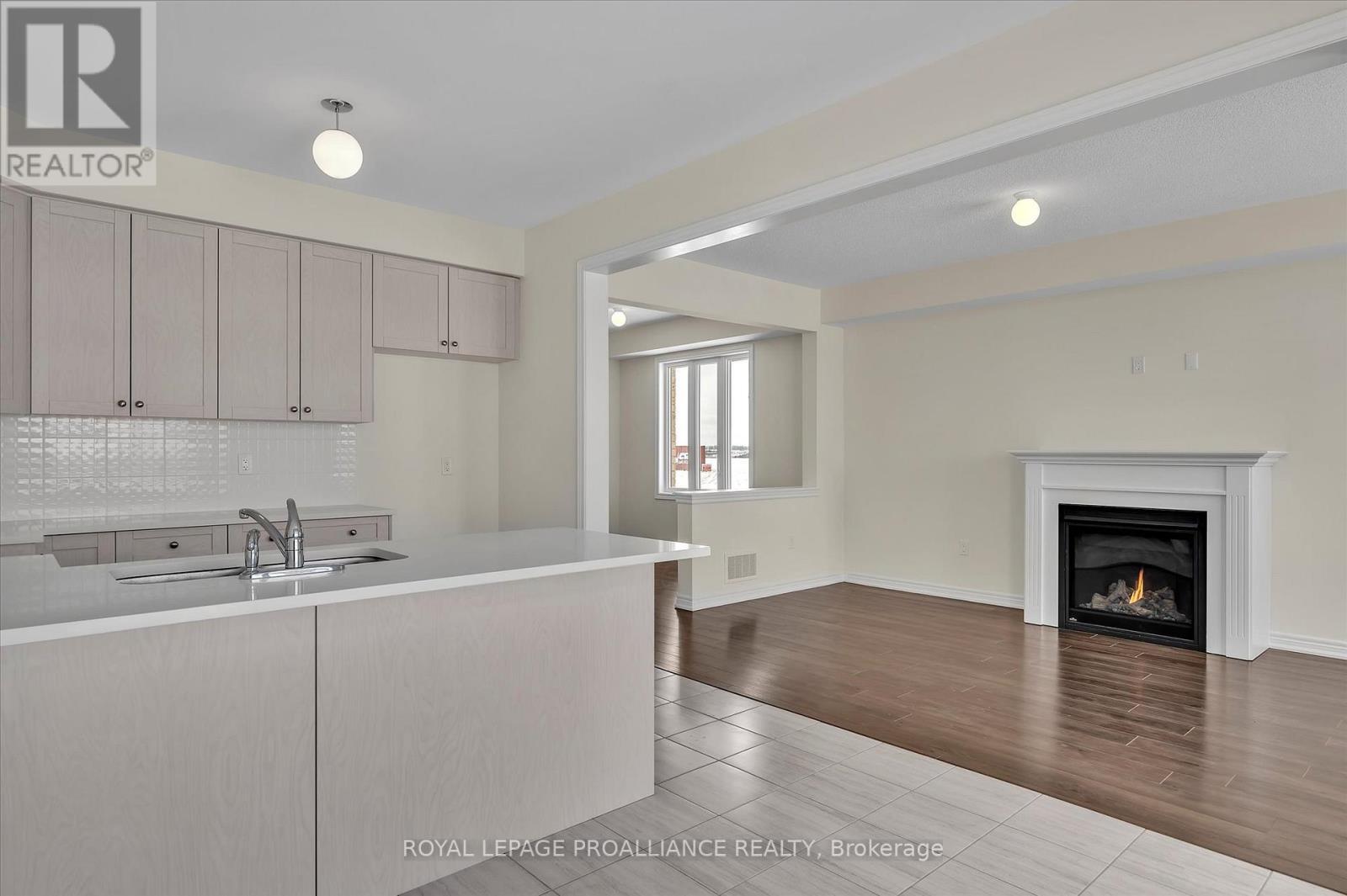 












902 BAMFORD TERRACE

,
Peterborough North (North),




Ontario
K9K0H4

