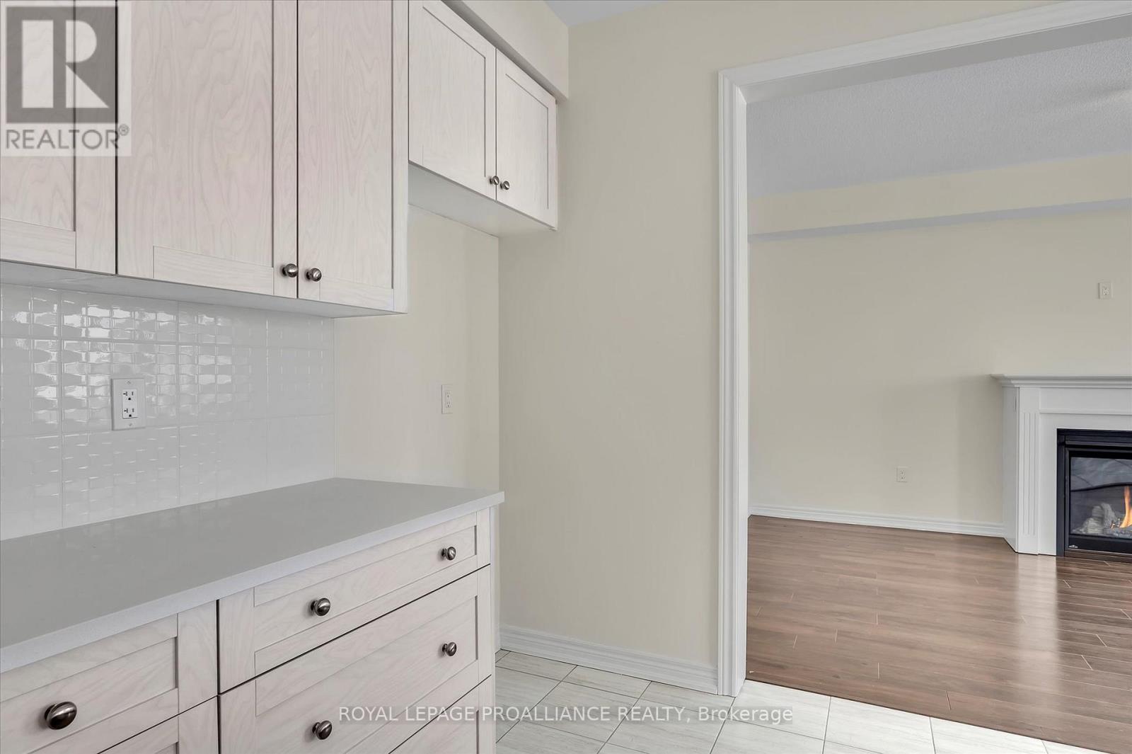 












902 BAMFORD TERRACE

,
Peterborough North (North),




Ontario
K9K0H4

