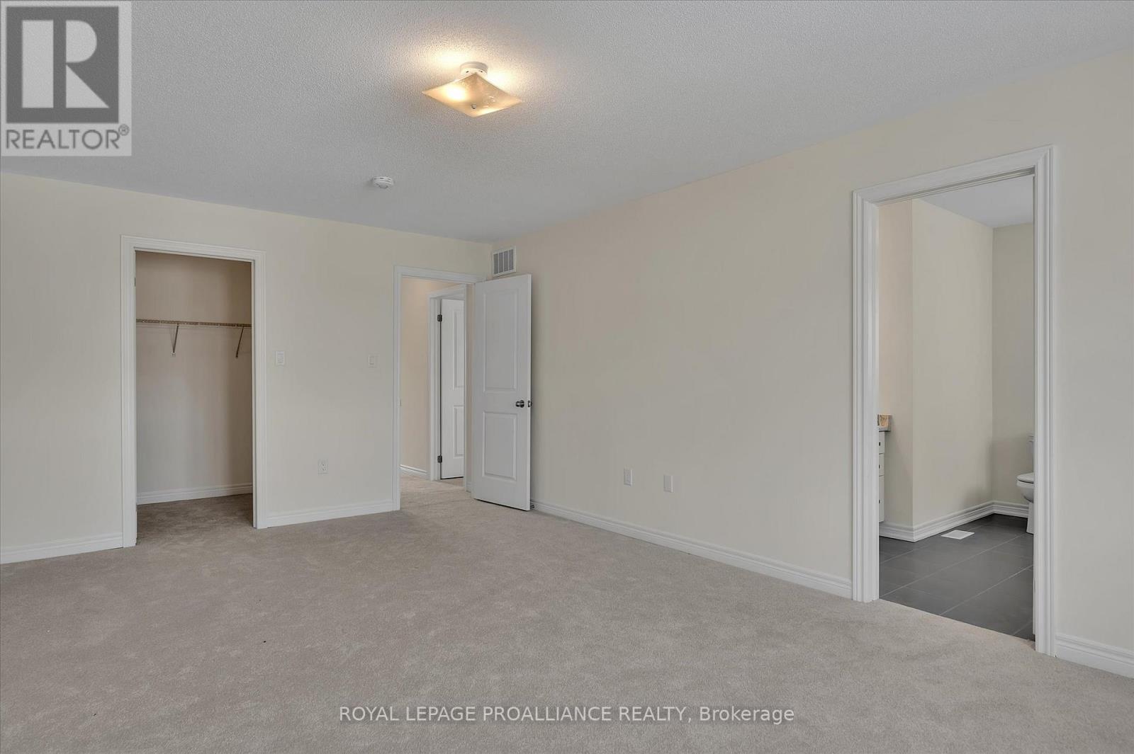 












902 BAMFORD TERRACE

,
Peterborough North (North),




Ontario
K9K0H4

