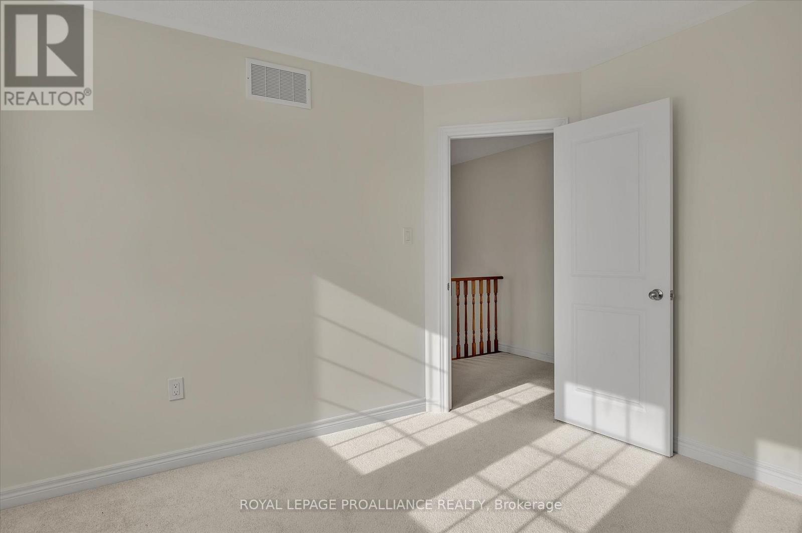 












902 BAMFORD TERRACE

,
Peterborough North (North),




Ontario
K9K0H4


