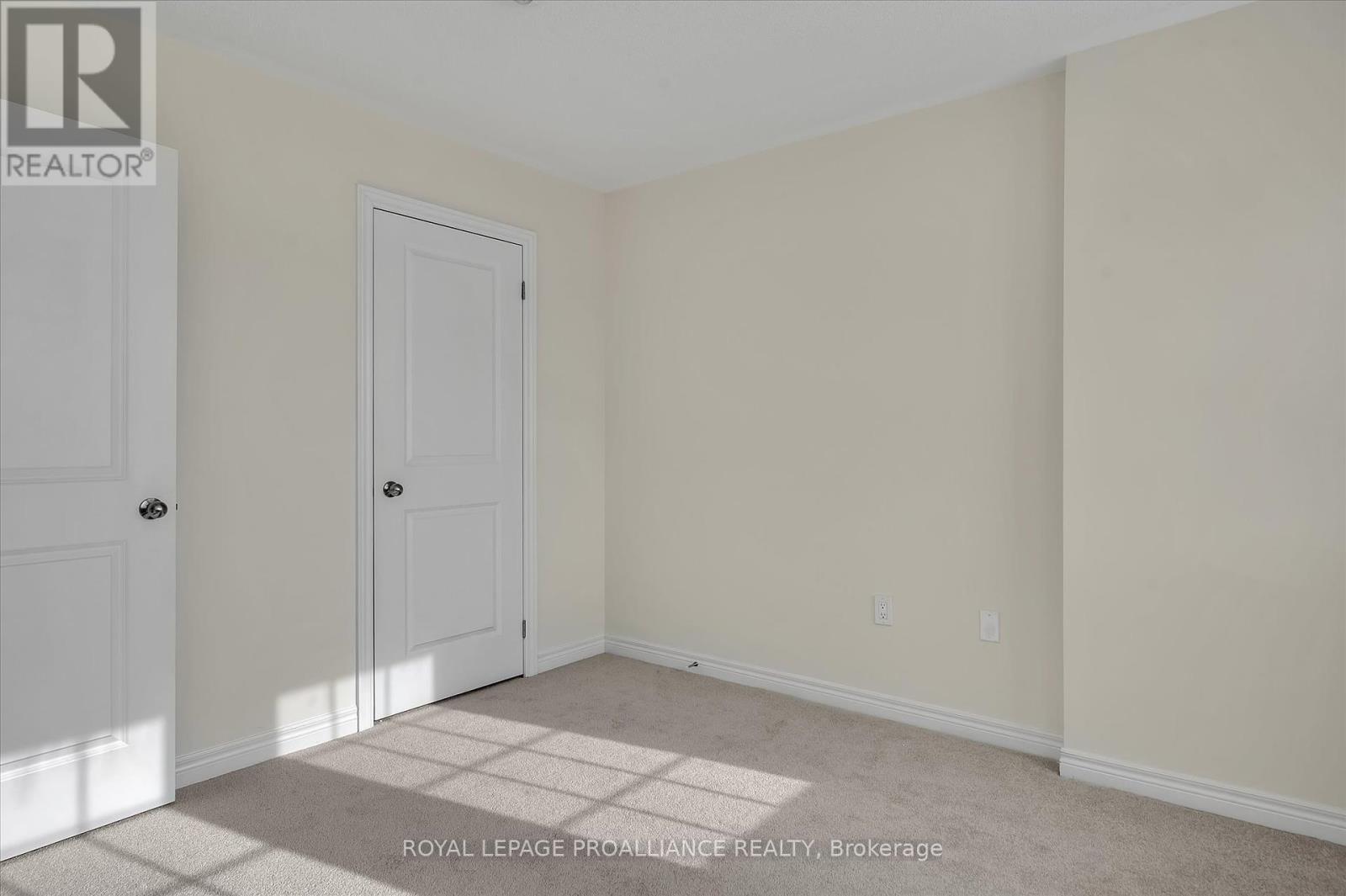 












902 BAMFORD TERRACE

,
Peterborough North (North),




Ontario
K9K0H4

