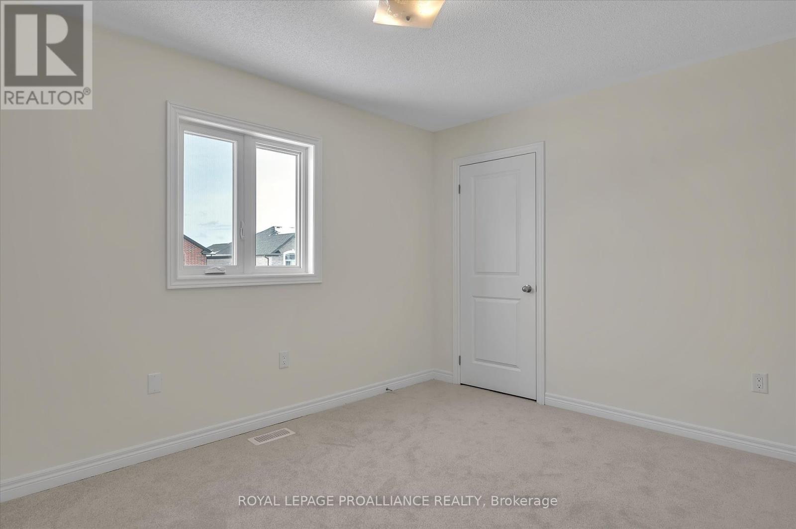 












902 BAMFORD TERRACE

,
Peterborough North (North),




Ontario
K9K0H4

