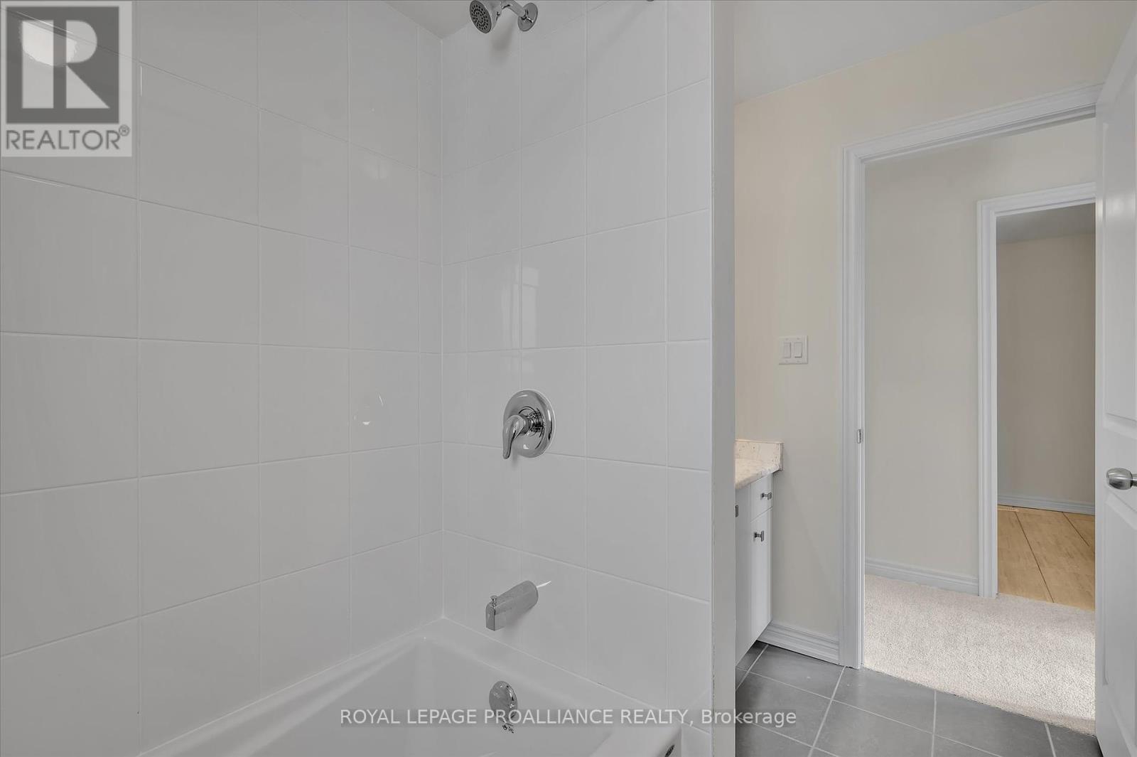 












902 BAMFORD TERRACE

,
Peterborough North (North),




Ontario
K9K0H4

