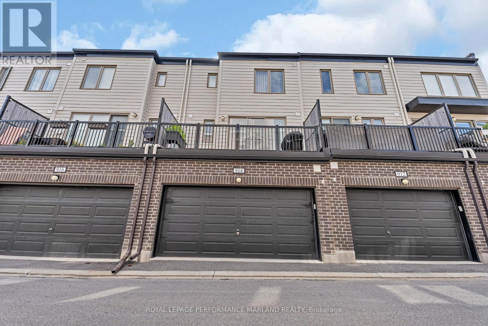 












914 MOSES TENNISCO STREET

,
Ottawa,




Ontario
K1K4Z8

