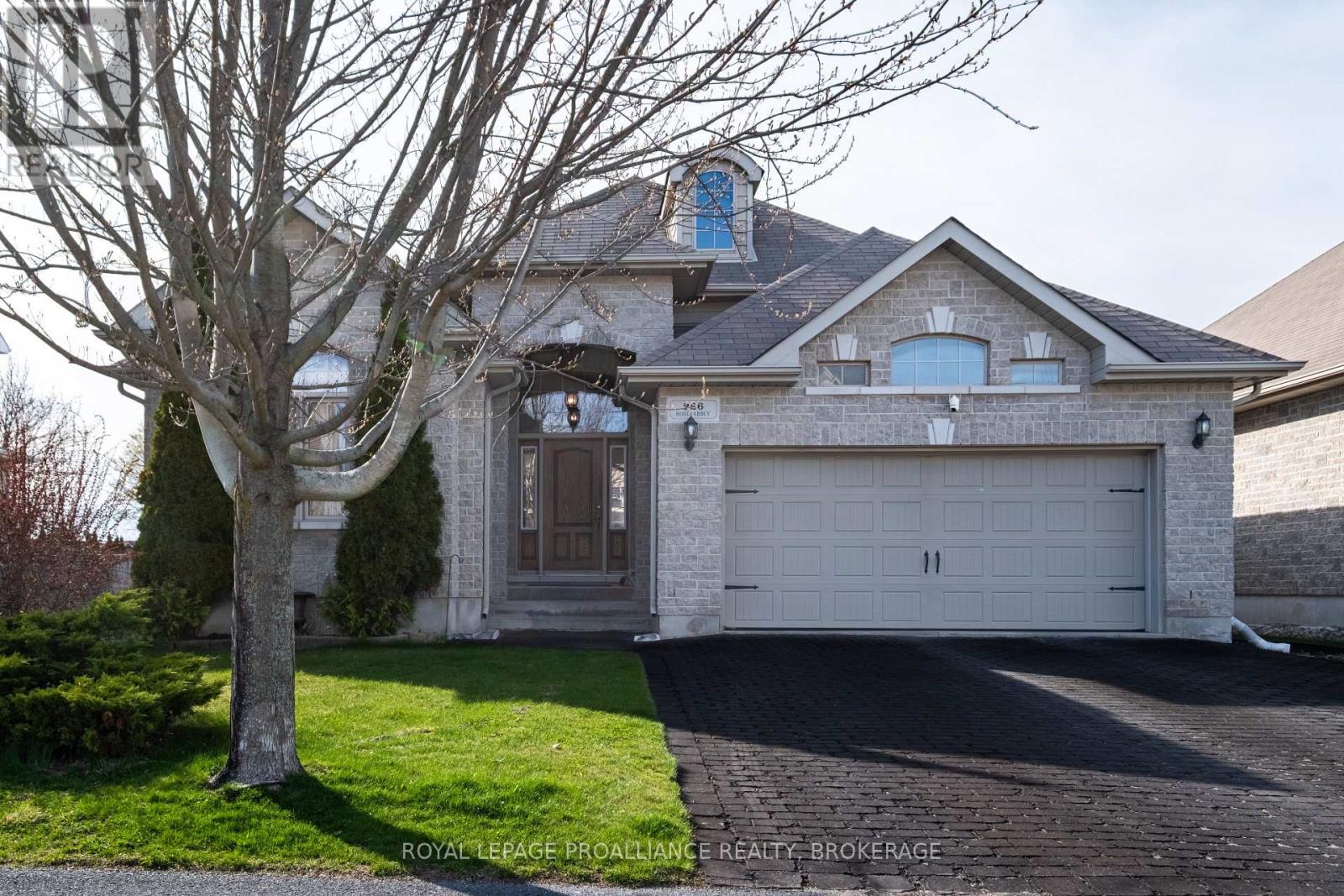 












226 ROSE ABBEY DRIVE

,
Kingston (Kingston East (Incl Barret Crt)),




Ontario
K7K0A2

