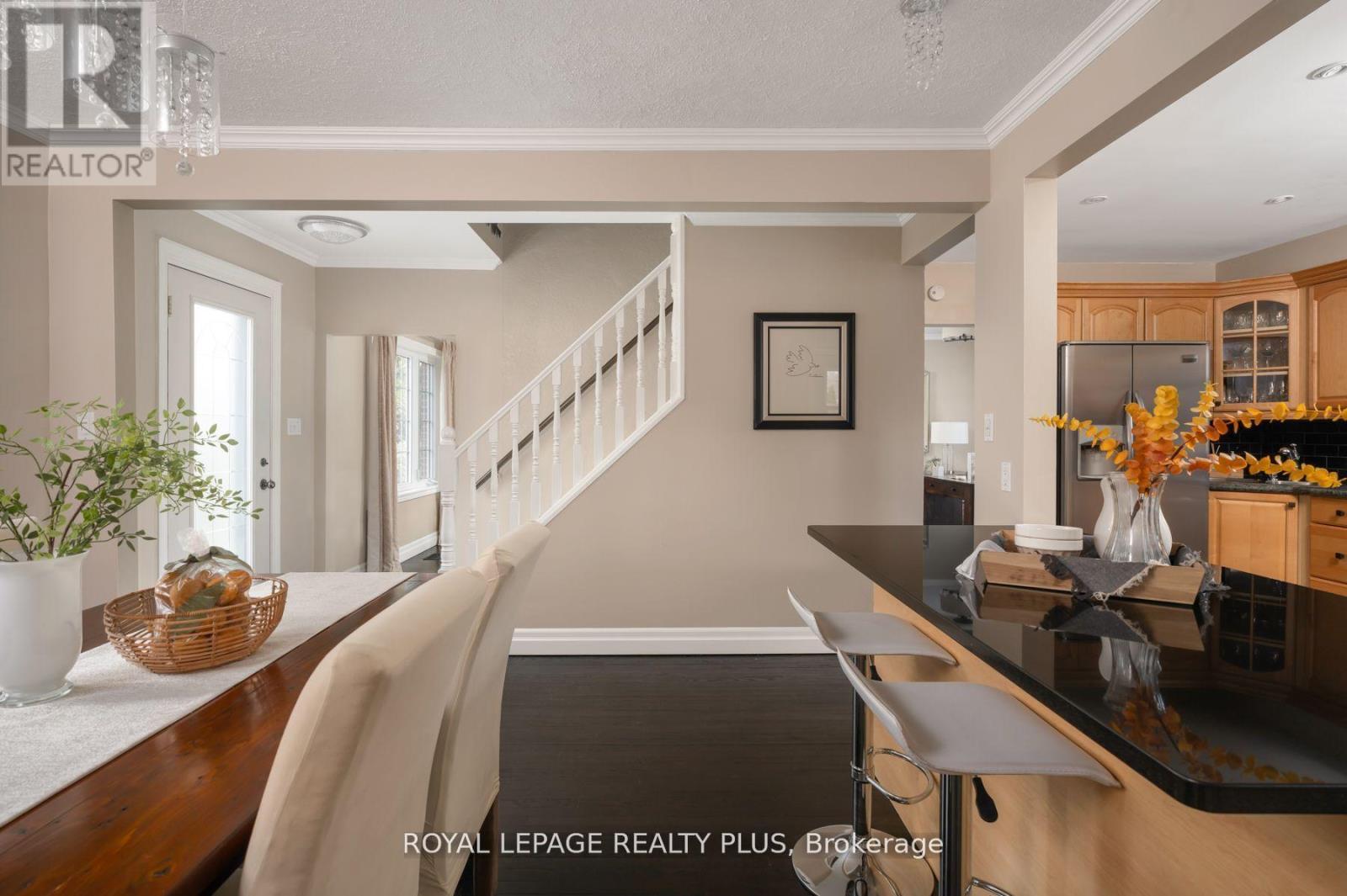 












2034 HARVEST DRIVE

,
Mississauga,




Ontario
L4Y1T6

