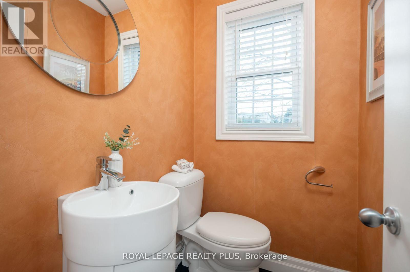 












2034 HARVEST DRIVE

,
Mississauga,




Ontario
L4Y1T6


