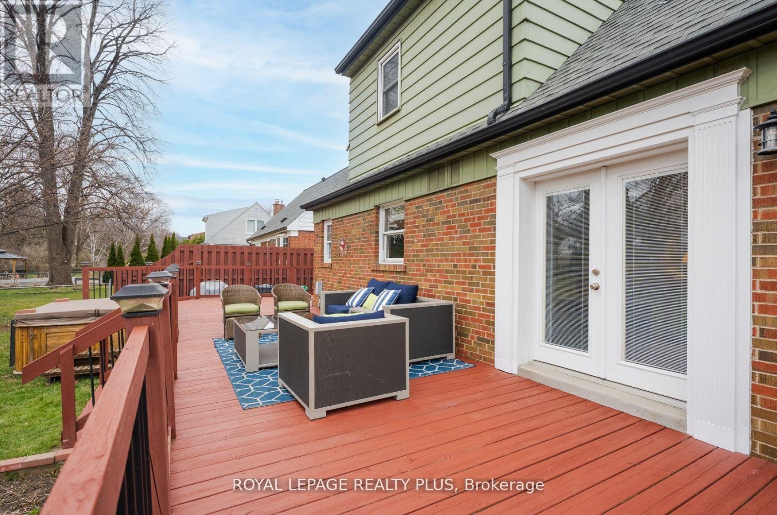 












2034 HARVEST DRIVE

,
Mississauga,




Ontario
L4Y1T6

