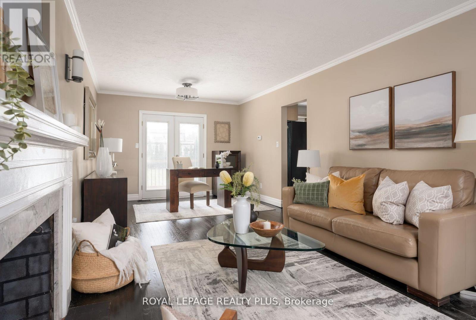 












2034 HARVEST DRIVE

,
Mississauga,




Ontario
L4Y1T6

