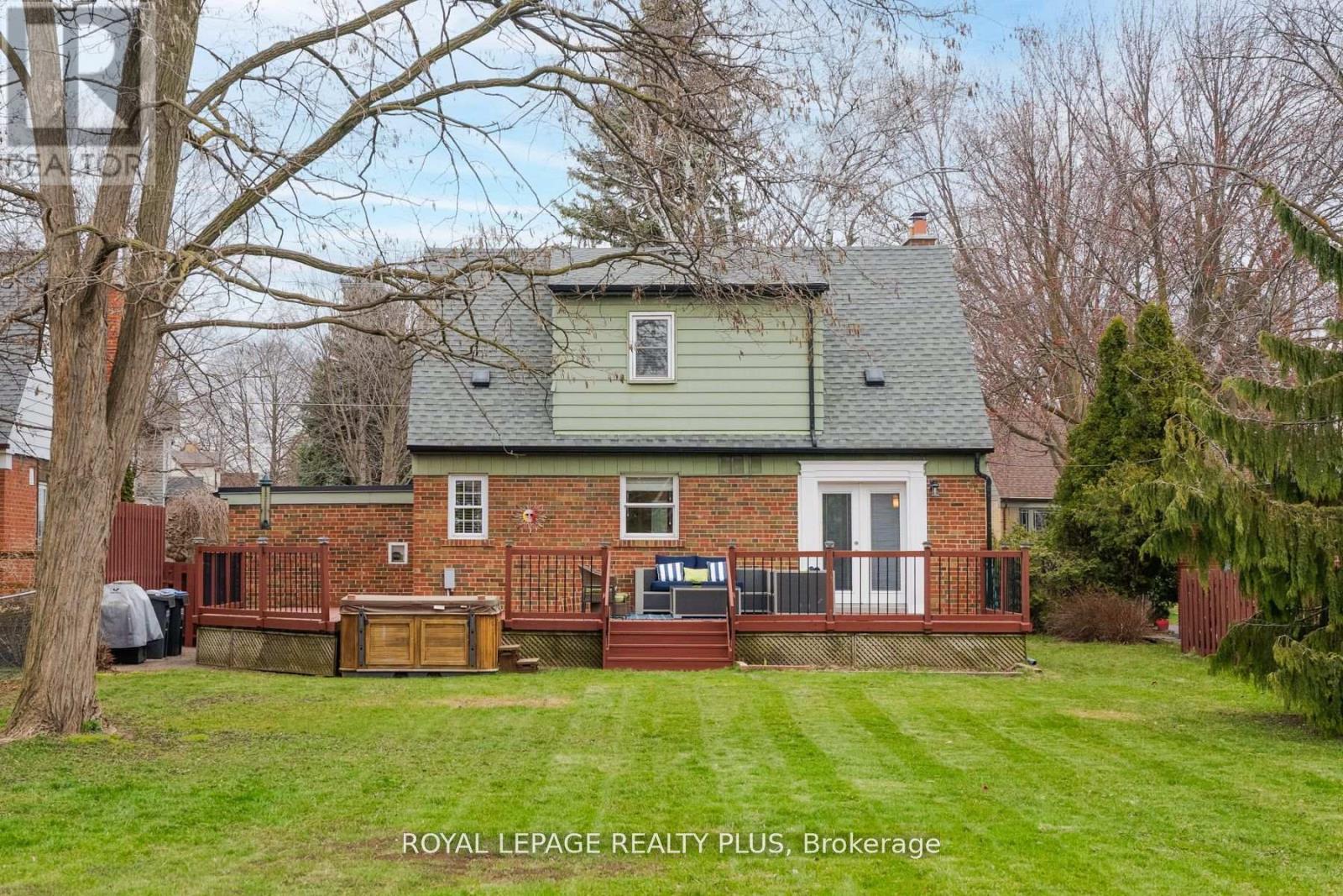 












2034 HARVEST DRIVE

,
Mississauga,




Ontario
L4Y1T6

