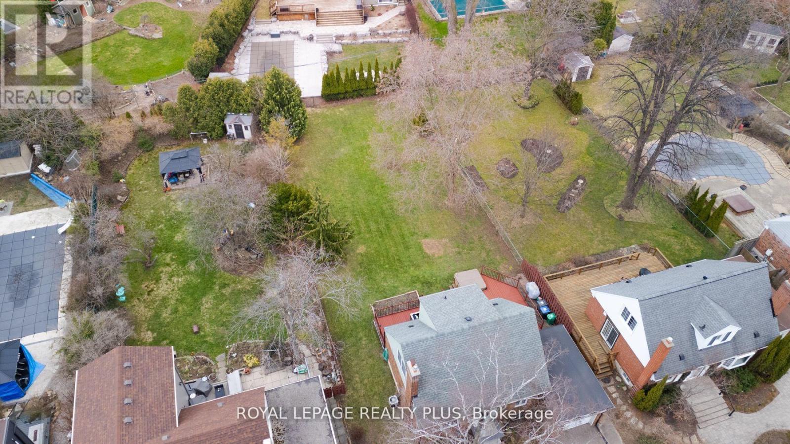












2034 HARVEST DRIVE

,
Mississauga,




Ontario
L4Y1T6

