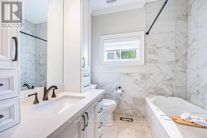 












500 CHANTENAY DRIVE

,
Mississauga,




Ontario
L5A1G2

