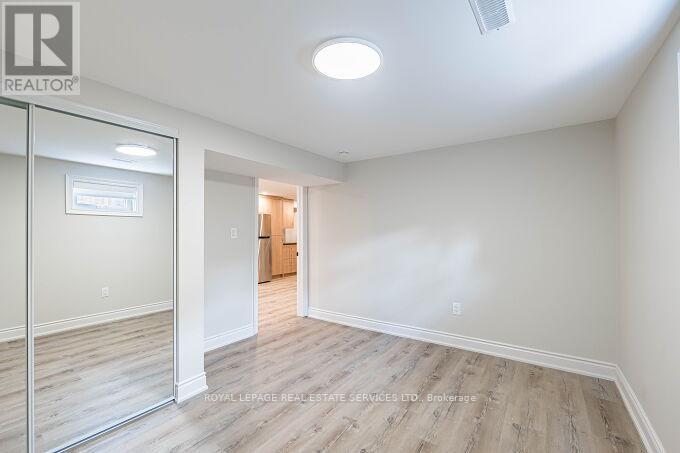 












500 CHANTENAY DRIVE

,
Mississauga,




Ontario
L5A1G2

