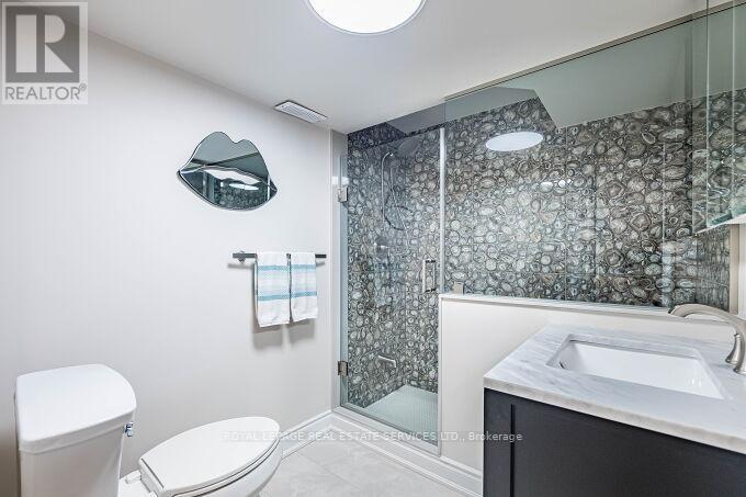 












500 CHANTENAY DRIVE

,
Mississauga,




Ontario
L5A1G2

