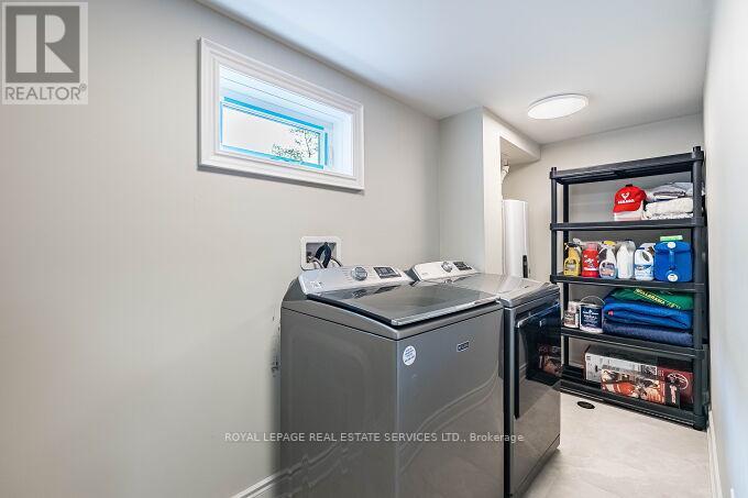 












500 CHANTENAY DRIVE

,
Mississauga,




Ontario
L5A1G2

