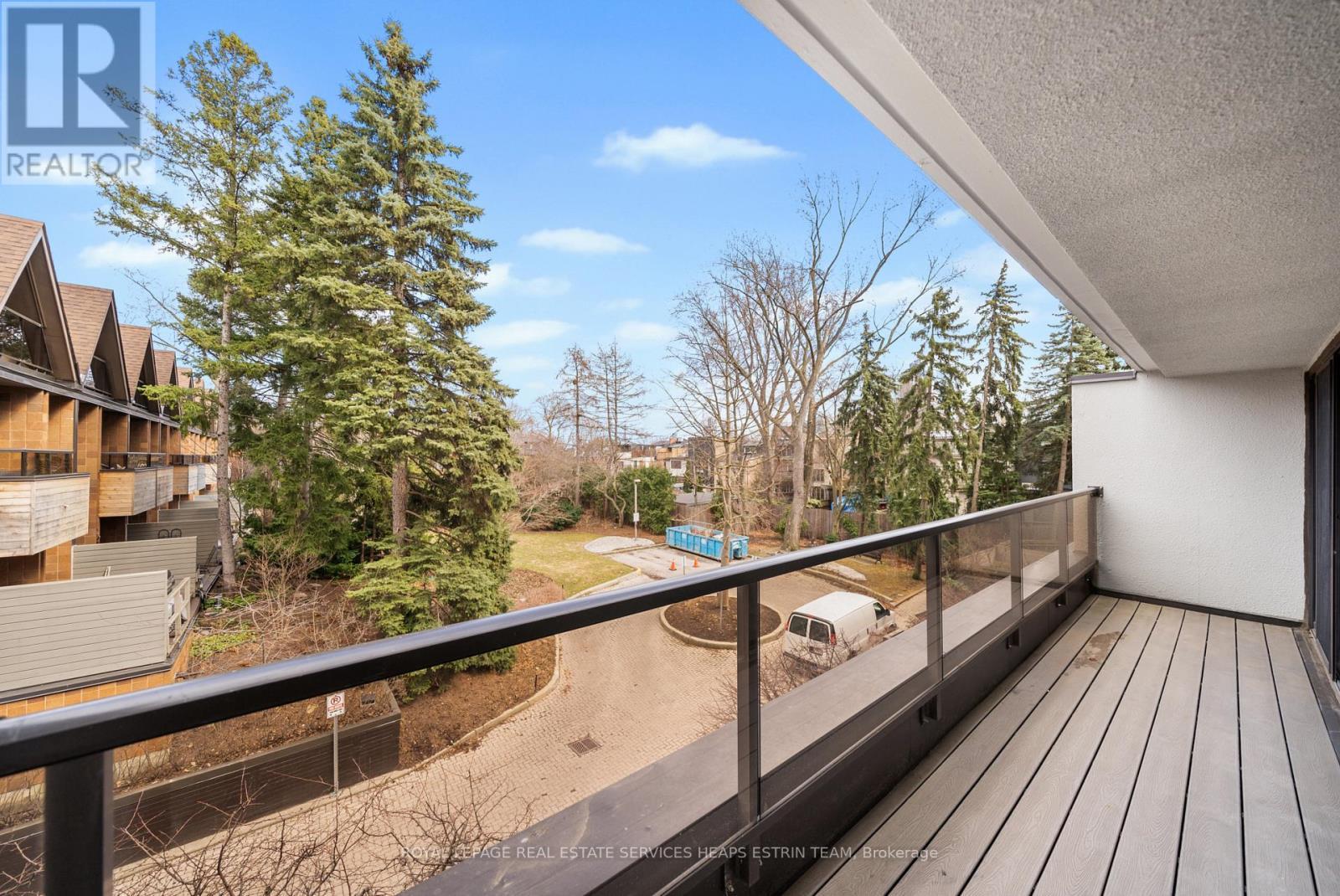 












329 - 40 OAKLANDS AVENUE

,
Toronto,




Ontario
M4V2Z3

