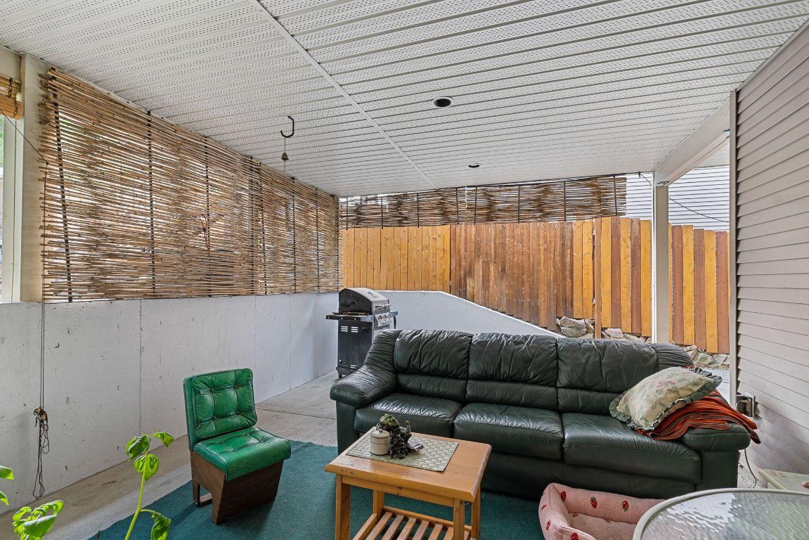 









2896


Bentley

Road,
West Kelowna,




BC
V4T 3B3

