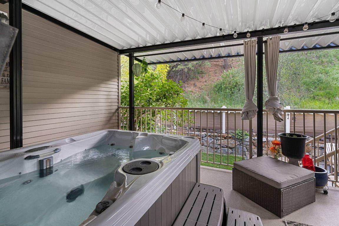 









2896


Bentley

Road,
West Kelowna,




BC
V4T 3B3

