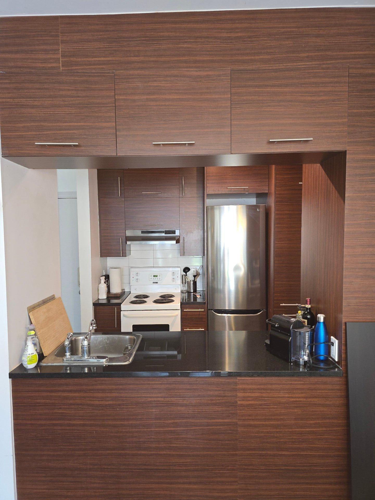 









1210


Rue St-Antoine E.

, 210,
Montréal (Ville-Marie),




QC
H2L2R1

