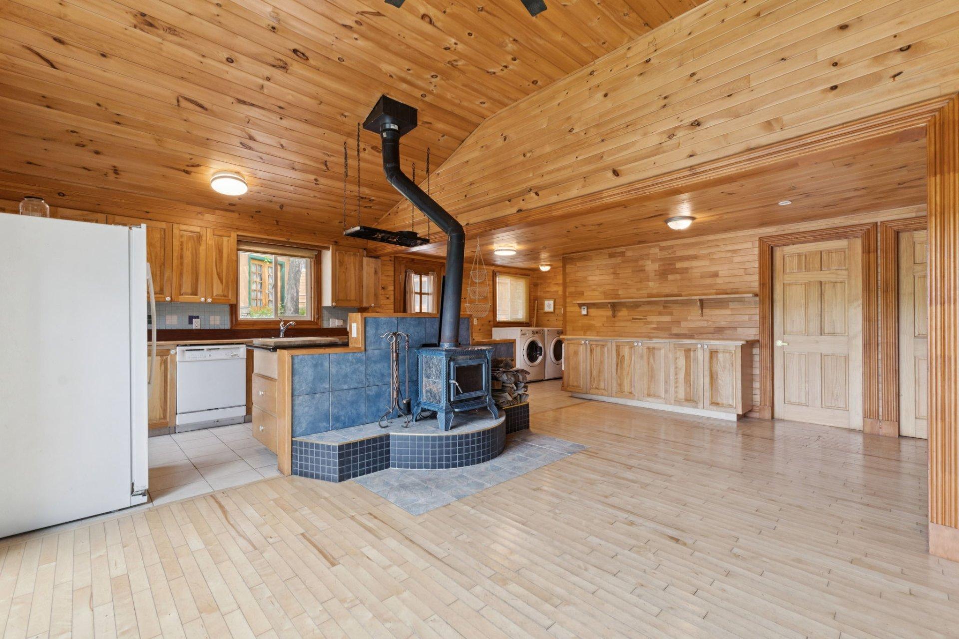 









118


Ch. du Lac-Bois-Franc

,
Val-des-Monts,




QC
J8N1C7

