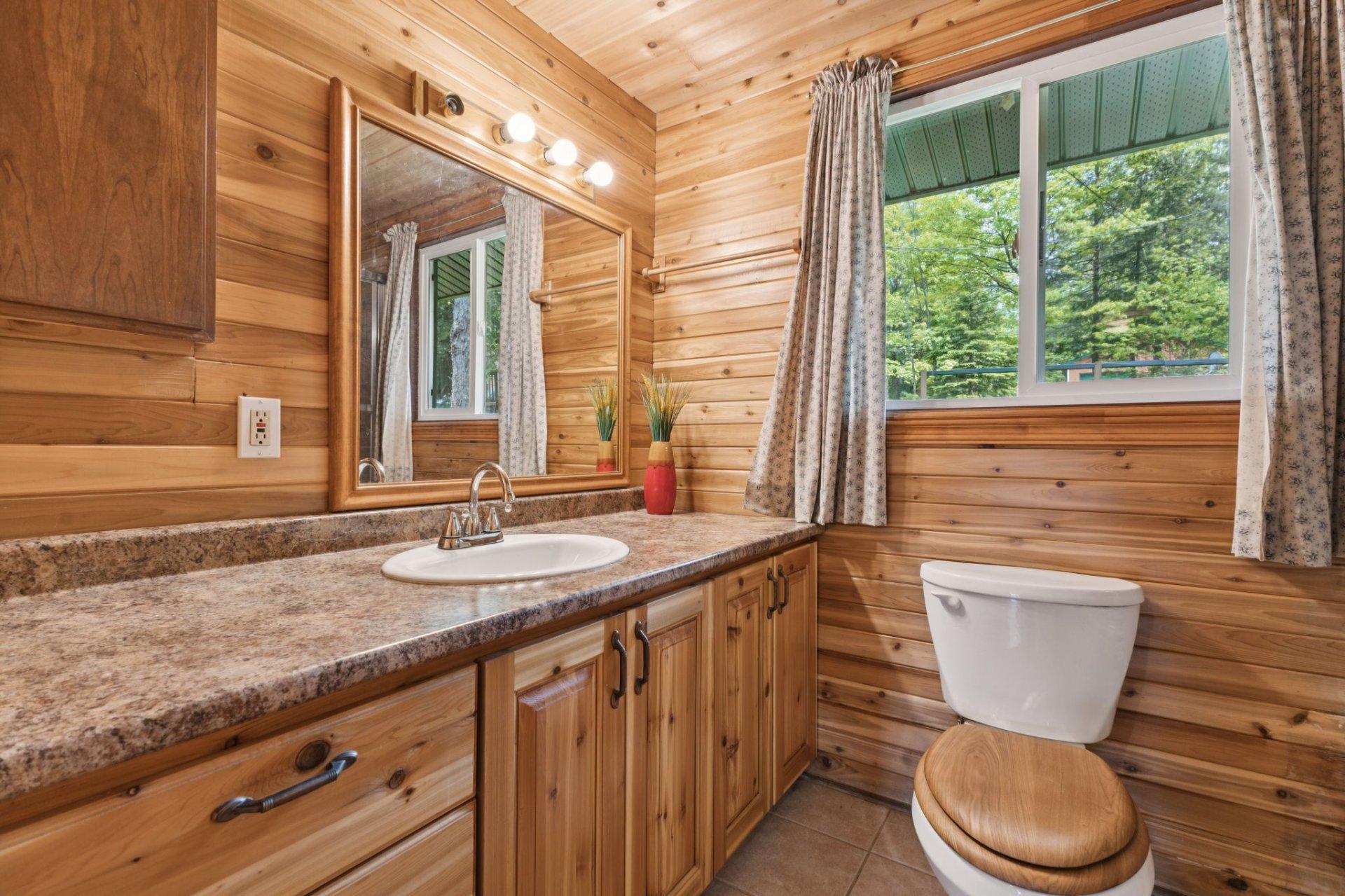 









118


Ch. du Lac-Bois-Franc

,
Val-des-Monts,




QC
J8N1C7

