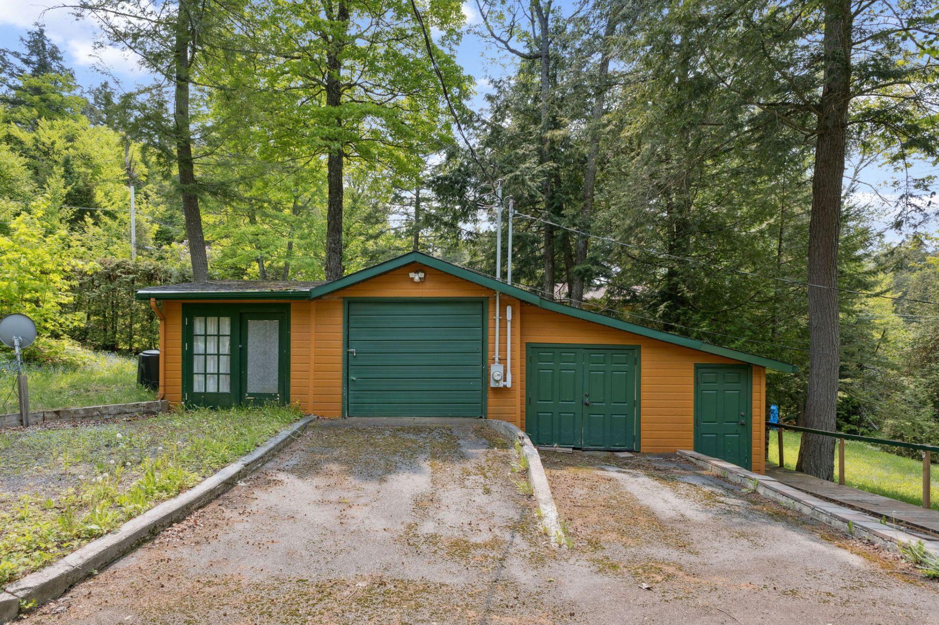 









118


Ch. du Lac-Bois-Franc

,
Val-des-Monts,




QC
J8N1C7

