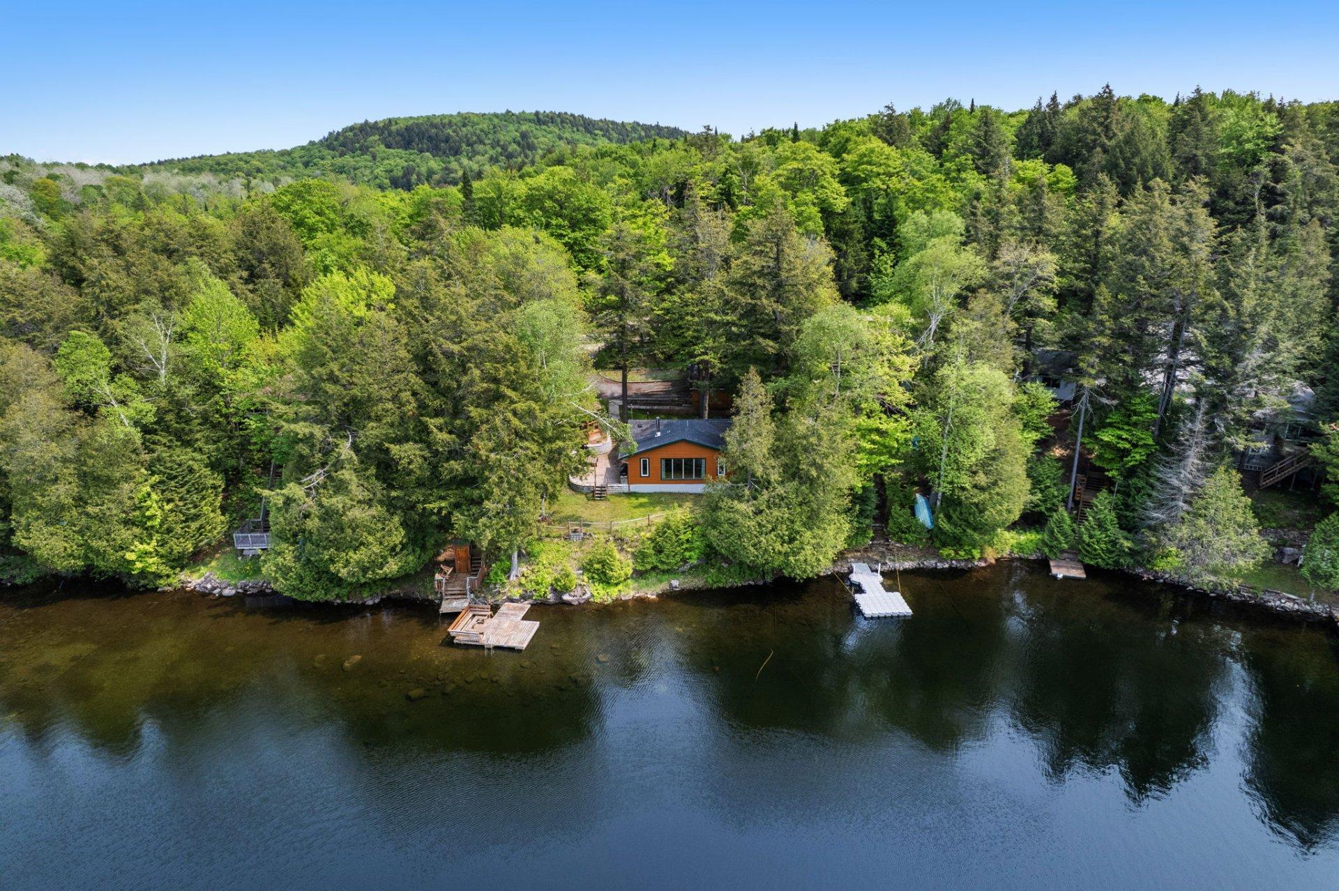 









118


Ch. du Lac-Bois-Franc

,
Val-des-Monts,




QC
J8N1C7


