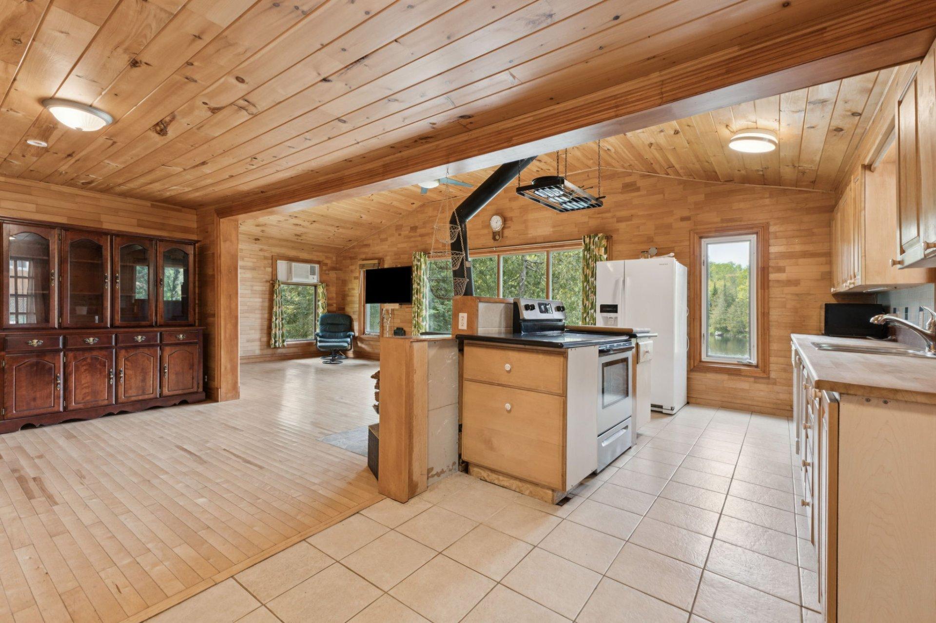 









118


Ch. du Lac-Bois-Franc

,
Val-des-Monts,




QC
J8N1C7

