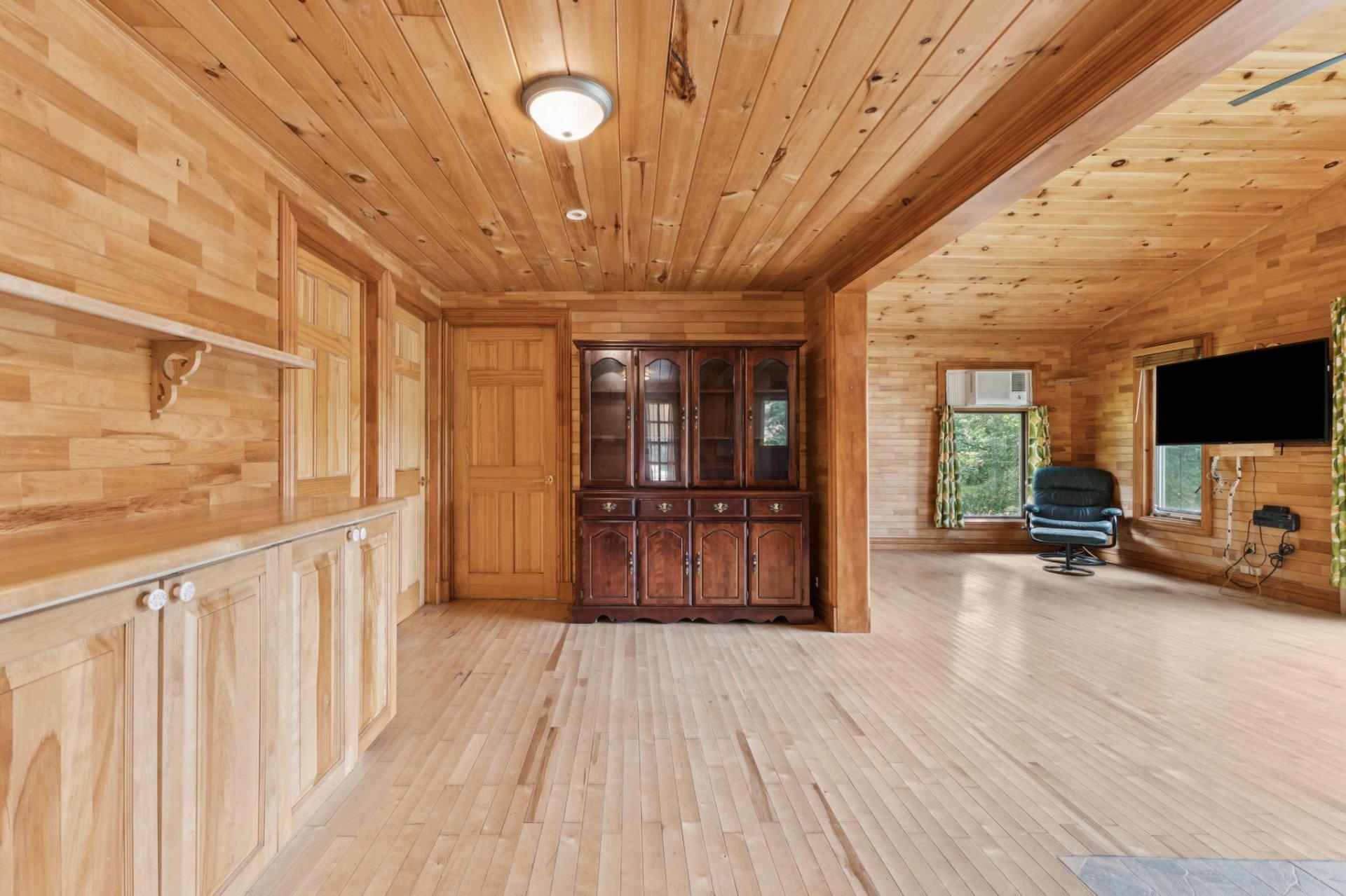 









118


Ch. du Lac-Bois-Franc

,
Val-des-Monts,




QC
J8N1C7

