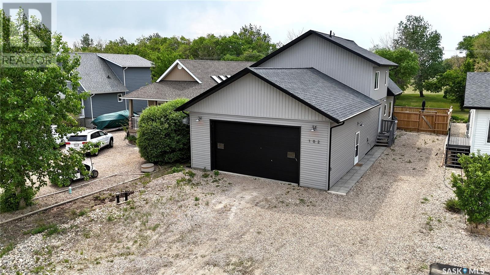












102 Lakeside ROAD

,
Elbow,




Saskatchewan
S0H1J0

