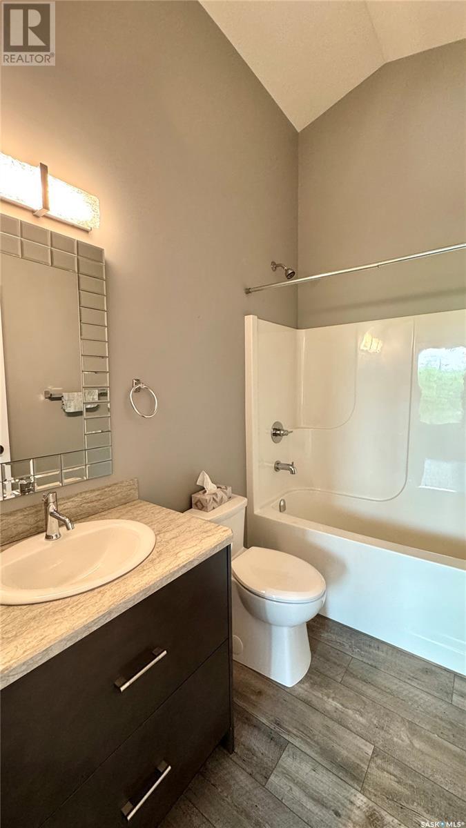 












102 Lakeside ROAD

,
Elbow,




Saskatchewan
S0H1J0

