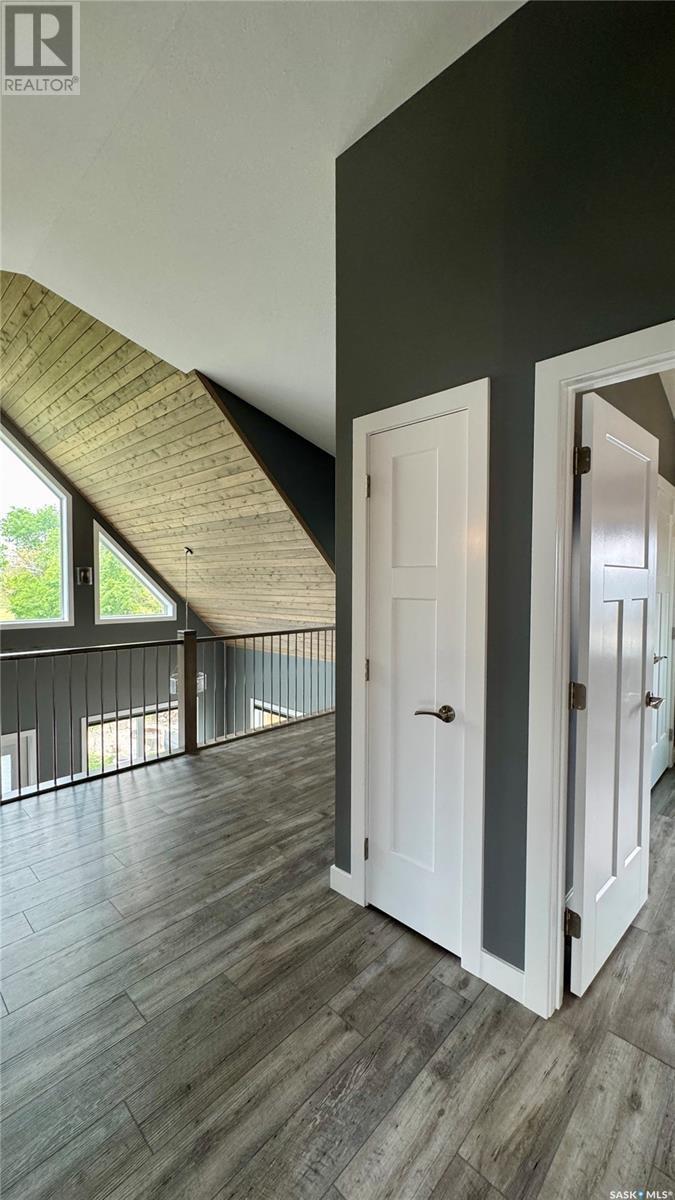 












102 Lakeside ROAD

,
Elbow,




Saskatchewan
S0H1J0

