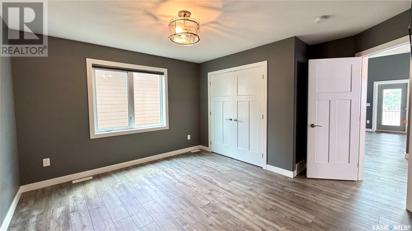 












102 Lakeside ROAD

,
Elbow,




Saskatchewan
S0H1J0

