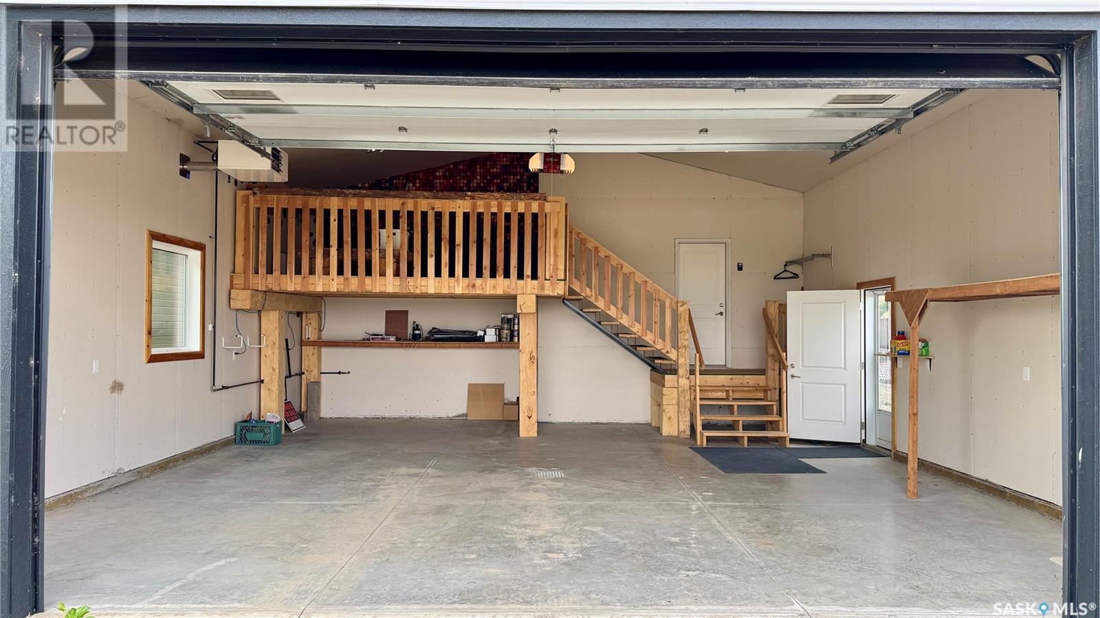 












102 Lakeside ROAD

,
Elbow,




Saskatchewan
S0H1J0

