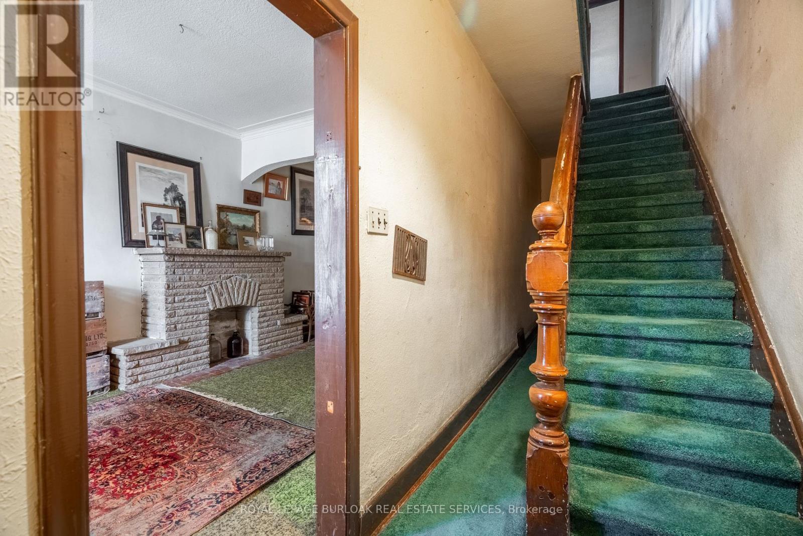 












18 SCARLETT ROAD

,
Toronto,




Ontario
M6N4K1

