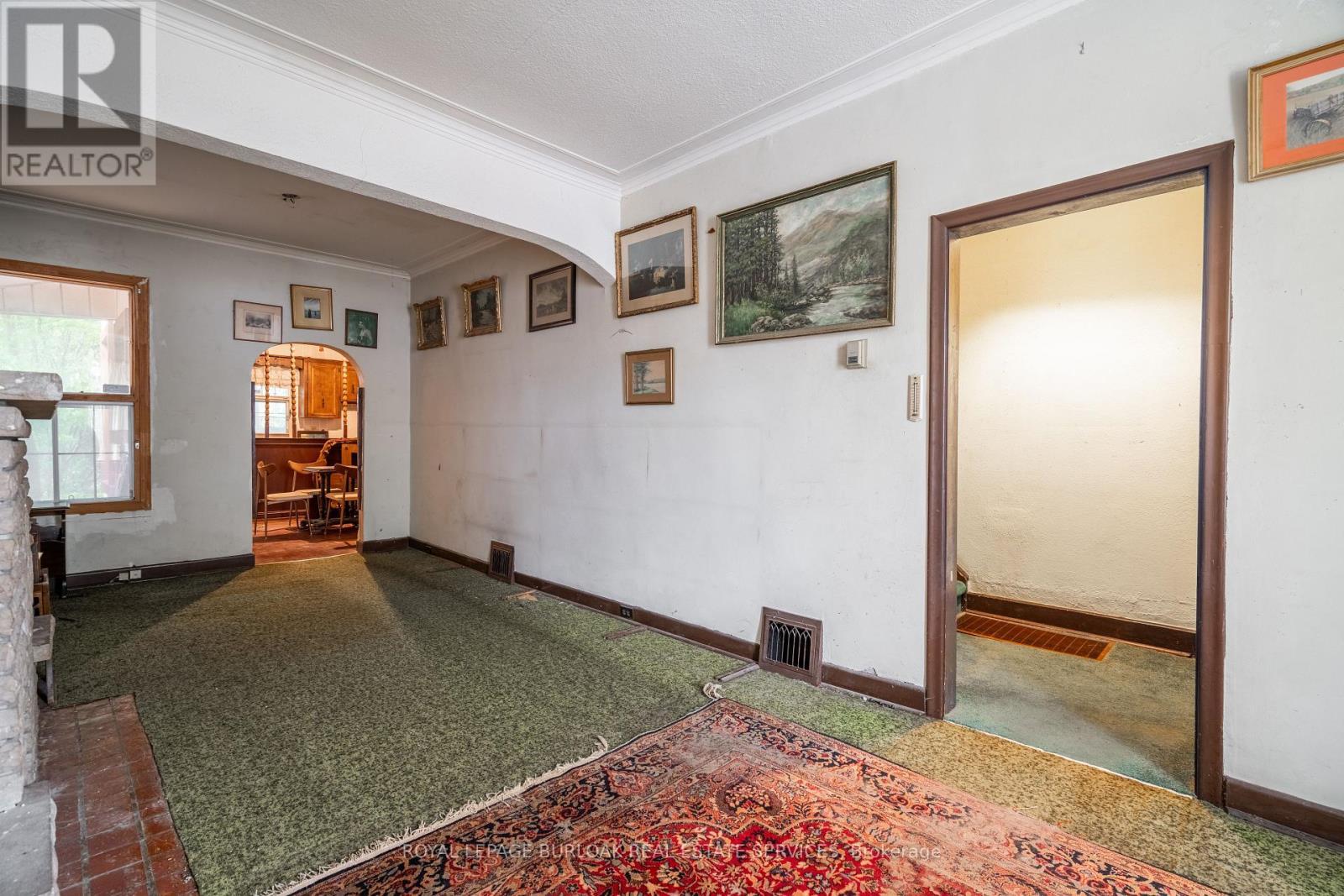 












18 SCARLETT ROAD

,
Toronto,




Ontario
M6N4K1


