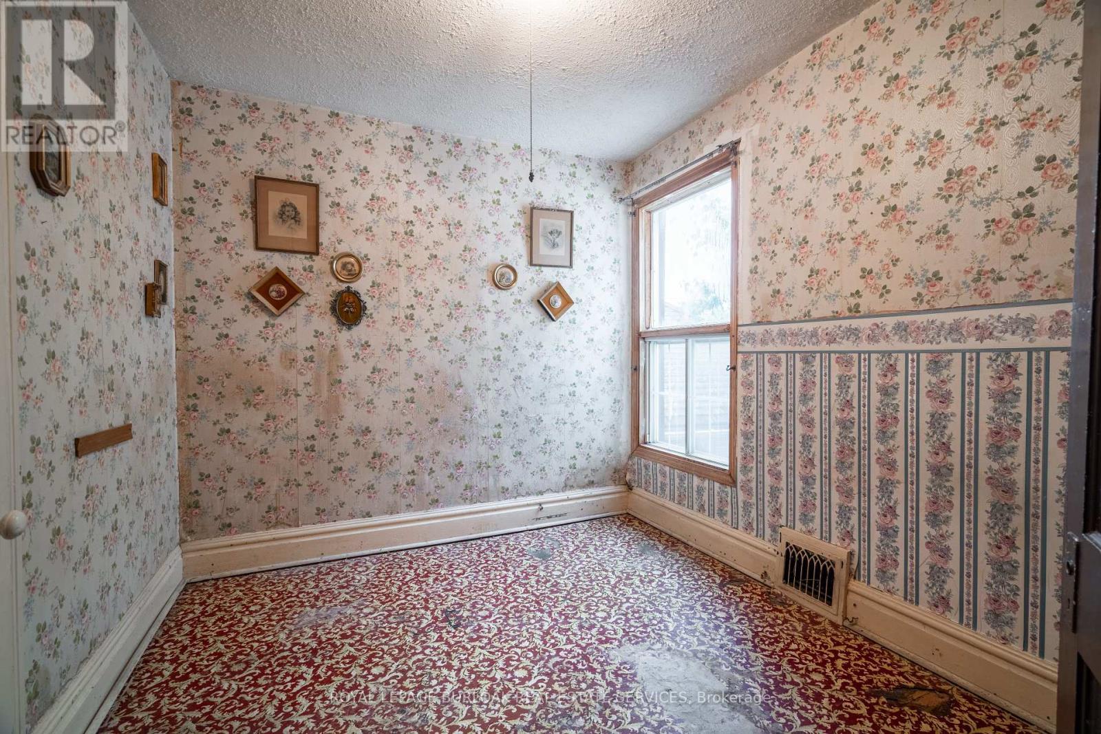 












18 SCARLETT ROAD

,
Toronto,




Ontario
M6N4K1

