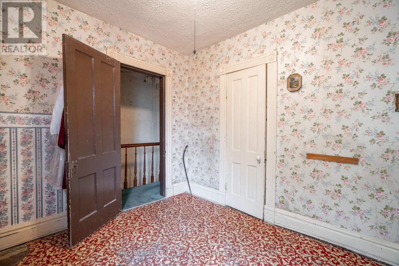 












18 SCARLETT ROAD

,
Toronto,




Ontario
M6N4K1

